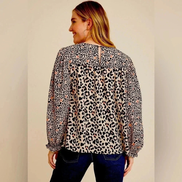 Mix Media Animal Print Blouse, VARIOUS SIZES - Picture 2 of 4